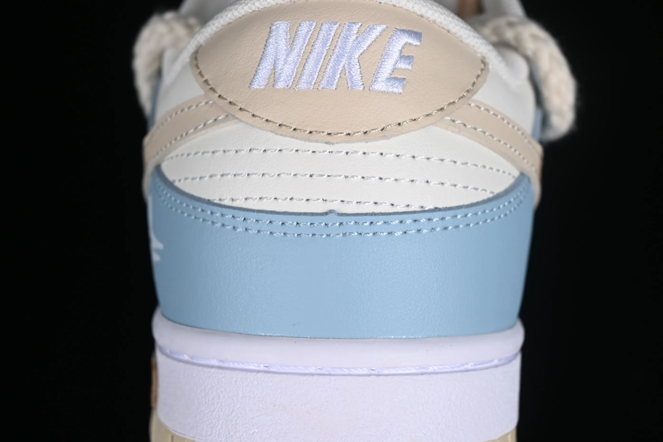All Categories Nk SB Dunk Series Nk SB Dunk Low Low-top sneakers Nk Dunk Low Retro Coast Blue White Brown Street classic and versatile SB strap low-top casual sneakers DV0831-003